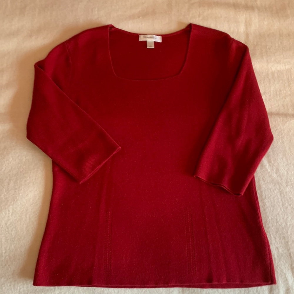 Size L red summer sweater top. 3/4 length sleeve. Attractive square neckline.
